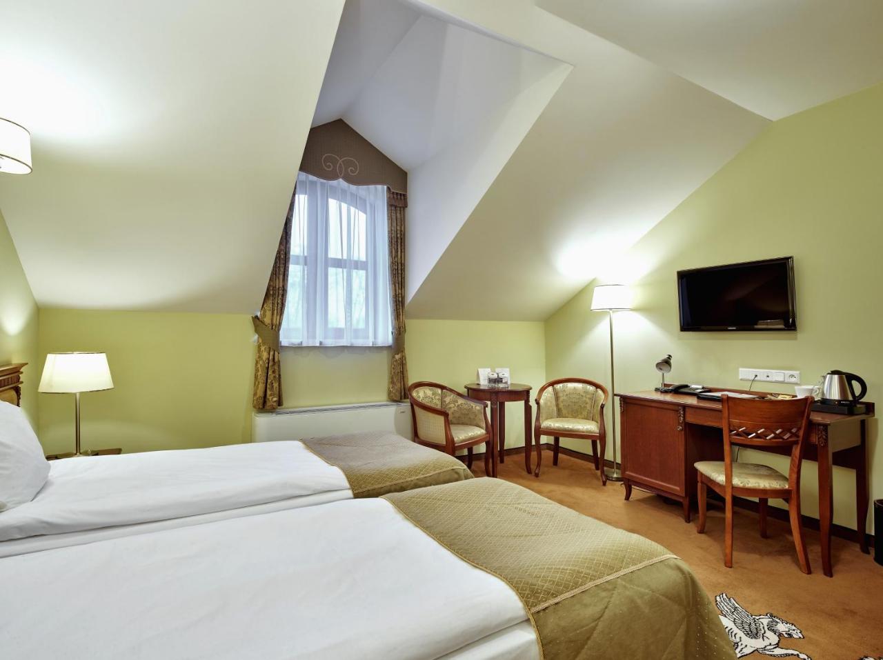 Hotel Koronny Zamość Exterior photo